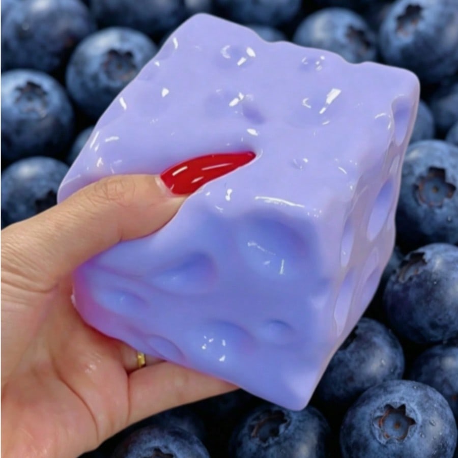Food & Snacks Pdf - Neues Blaubeerfarbenes Käse-Squishy-Spielzeug mit Vaseline-Füllung, Weiches